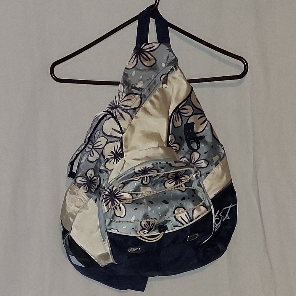 One strap backpack - Picture 1 of 5